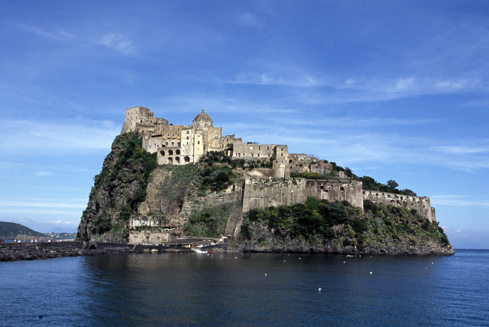 Vandring til Piano Liguori, bes�k p� Ischia Ponte og Aragonese-slottet